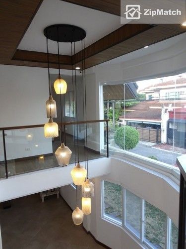 4 Bedroom Condominium Unit For Rent in The Fort Residences01