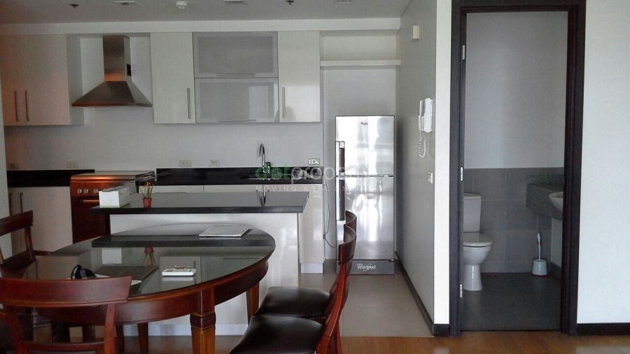 1 Bedroom Condo for Rent at One Serendra.03