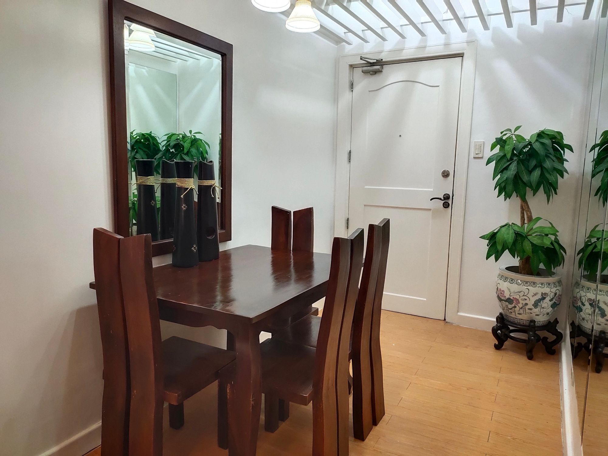 Eastwood City Semi Furnished Studio Condo for Rent04