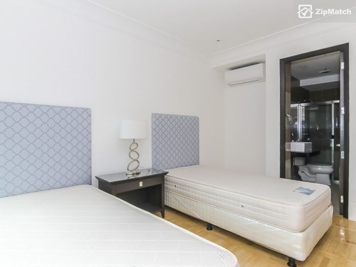 3 Bedroom Condominium Unit For Rent in One McKinley Place01