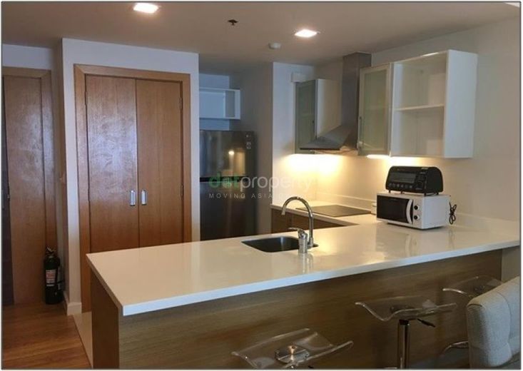 "Condominium For Rent in Park Terraces, Makati City."01