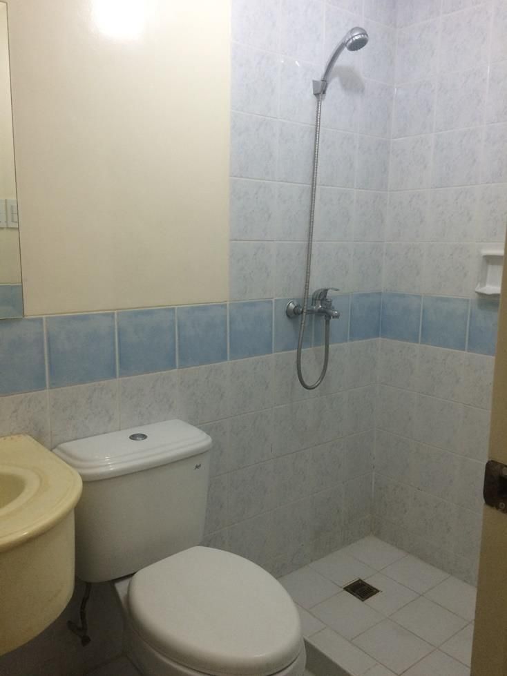 Eastwood City Studio Unfurnished Condo Unit for Rent03