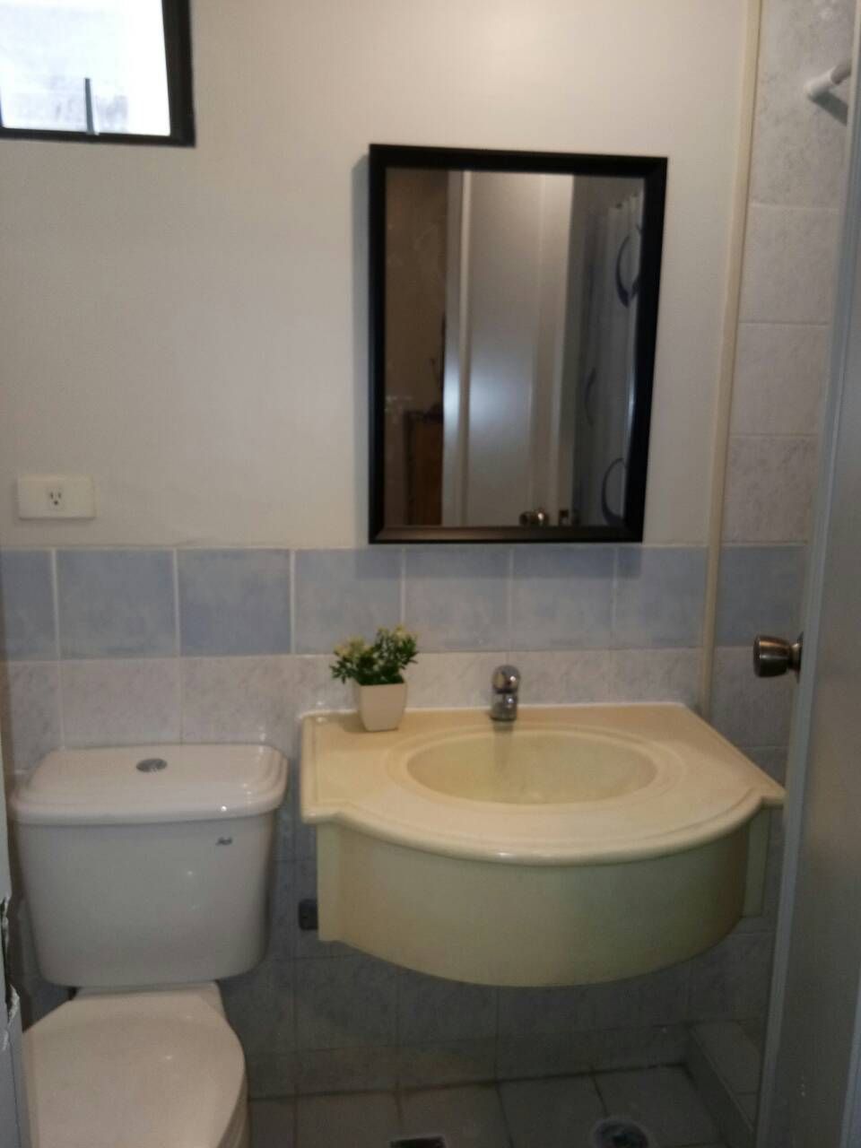 2BR Condo Unit for Rent in Eastwood City10