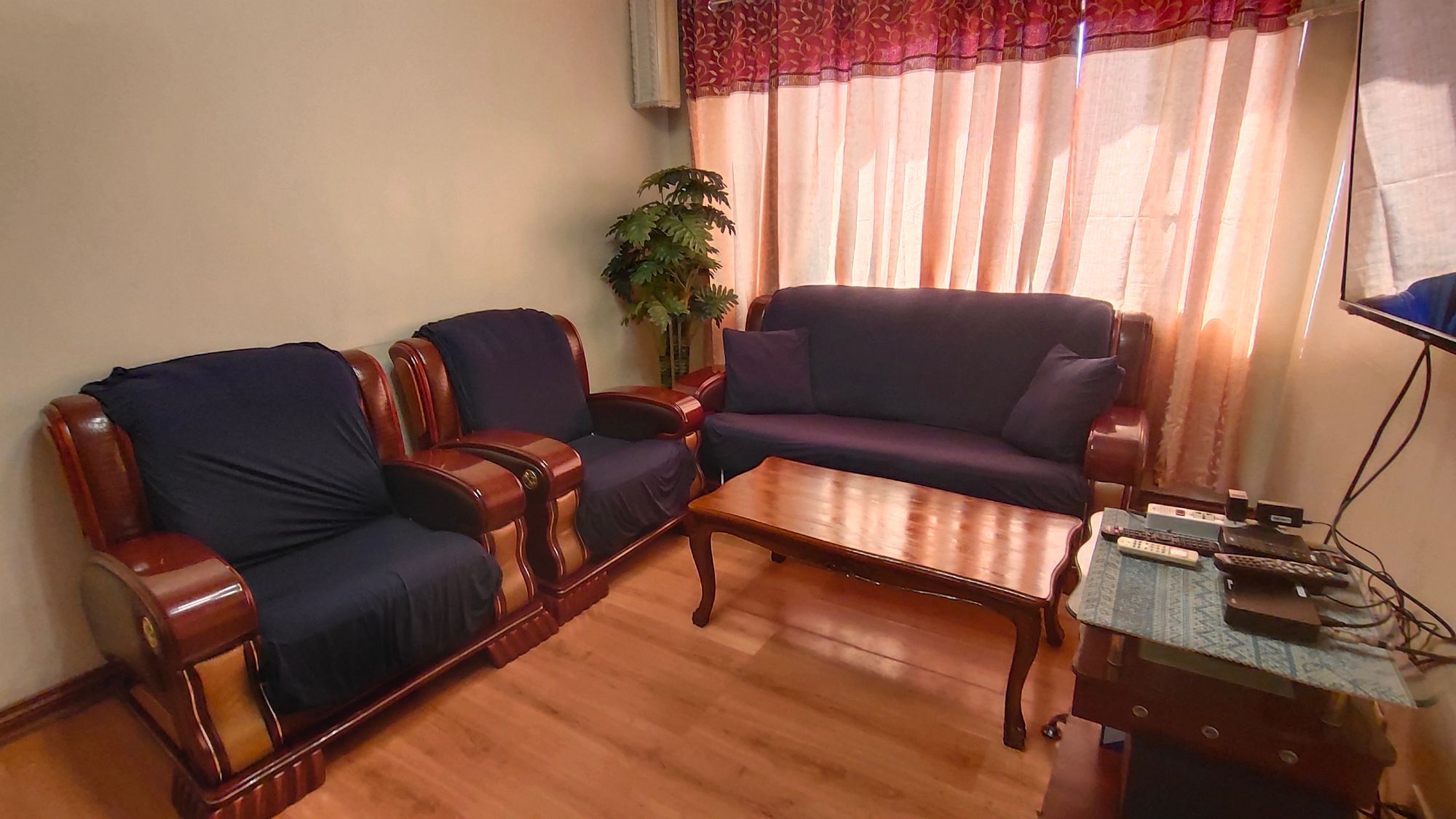 1BR Condo Unit for Rent in Eastwood City Libis QC04
