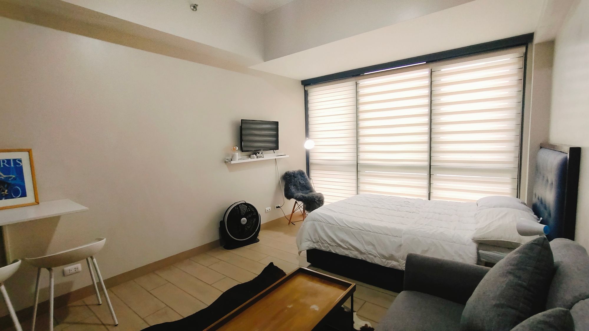 Eastwood City Furnished Studio Unit for Rent07