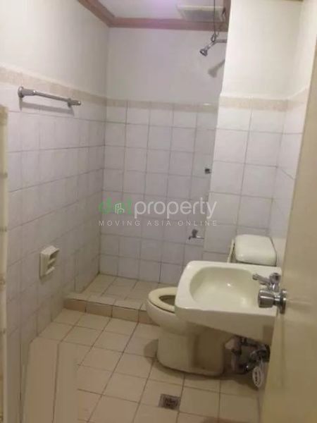 "Condominium For Rent in Pasong Tamo Tower, Makati City."03