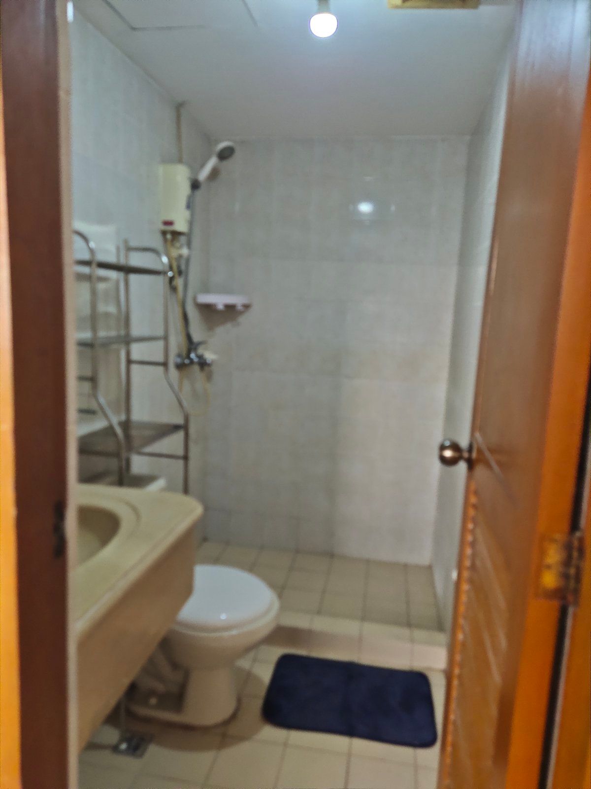 Eastwood City Bare Condo Unit for Rent03