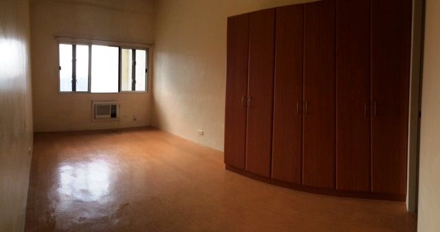 Eastwood City 3BR Bare Condo Unit for Rent07