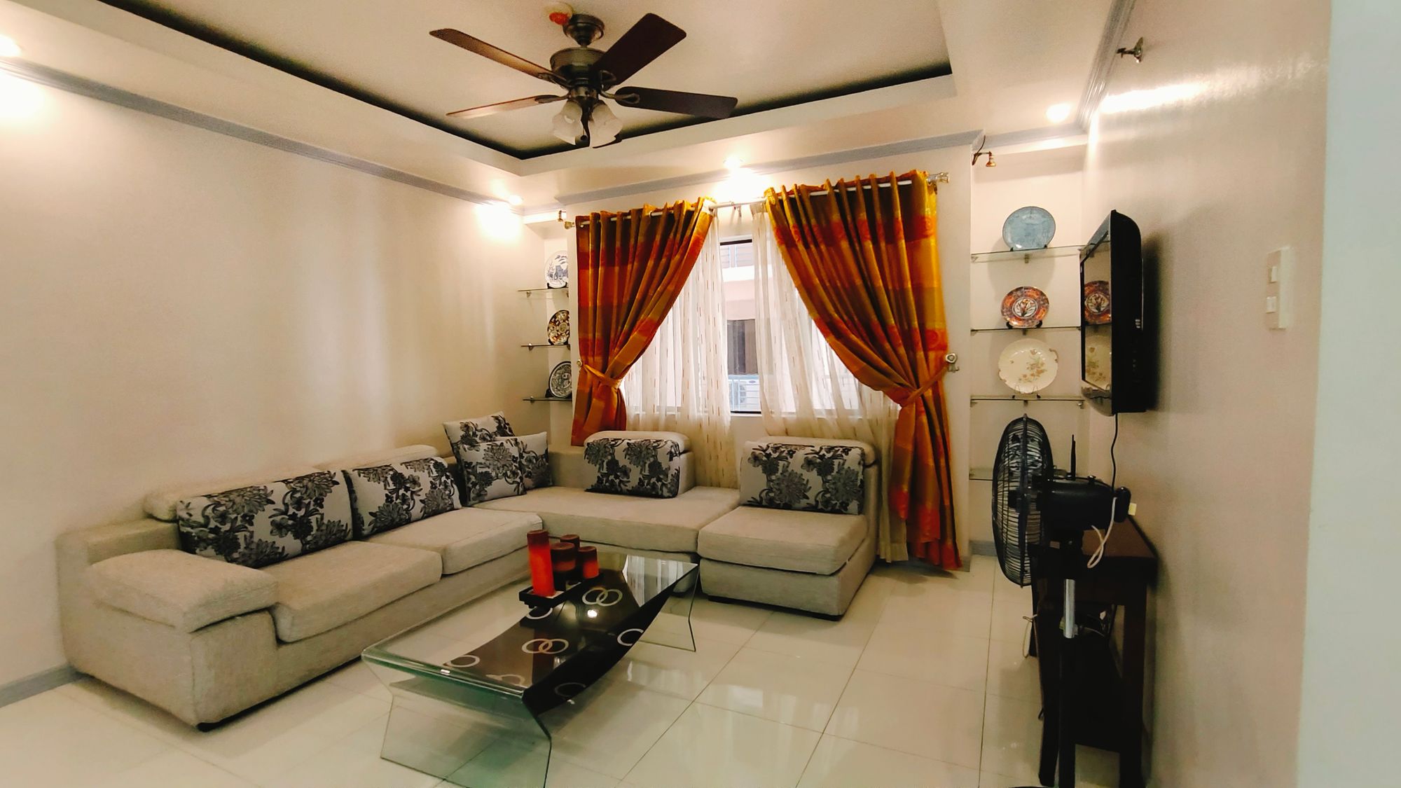 2 Bedroom Condo Unit for Rent in Eastwood City05