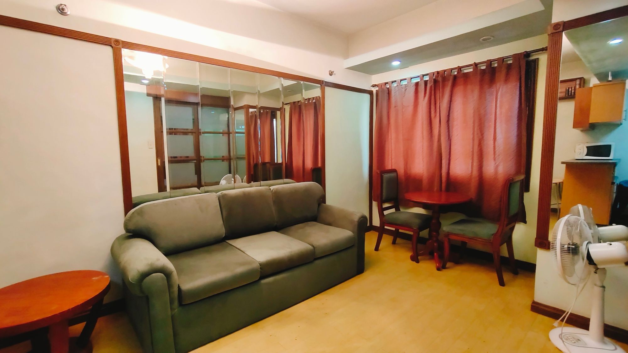 Affordable Furnished Studio Condo unit for Rent in Eastwood City04