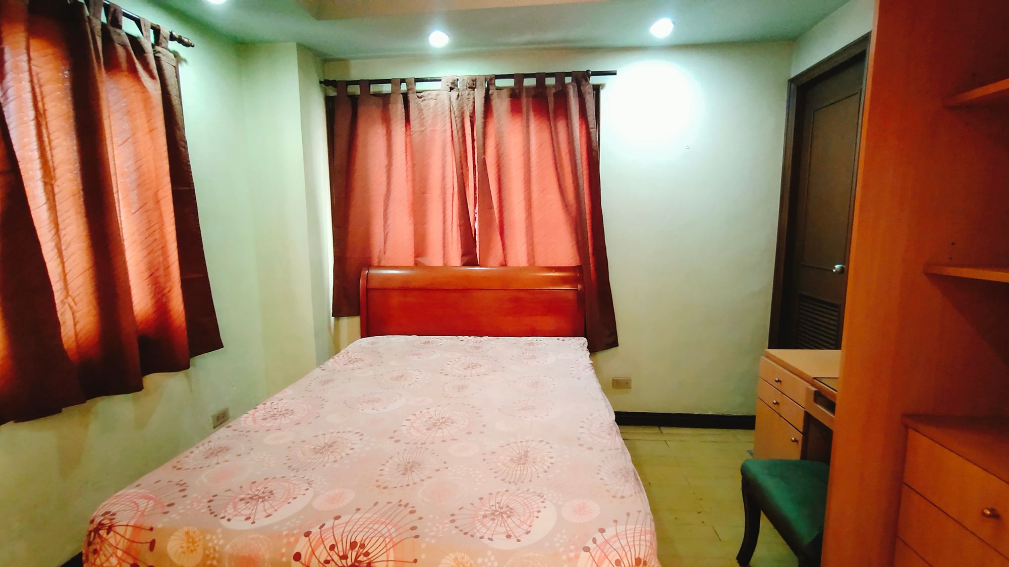 Affordable Furnished Studio Condo unit for Rent in Eastwood City07