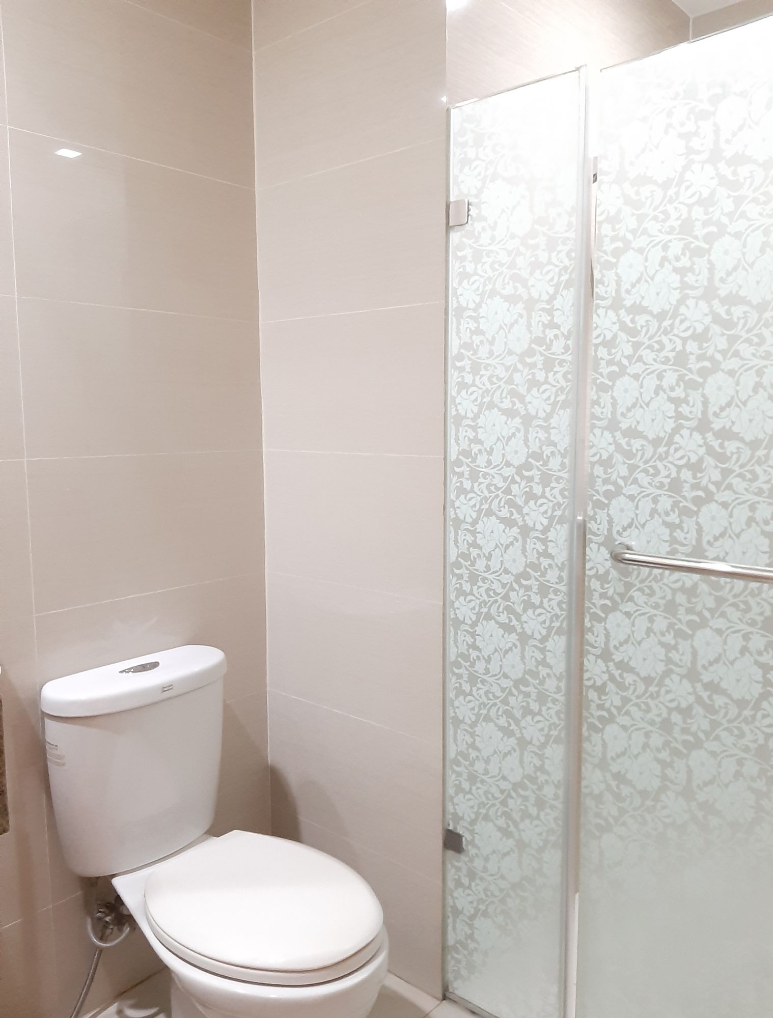 For Rent Studio Unit in Eastwood City Libis QC03