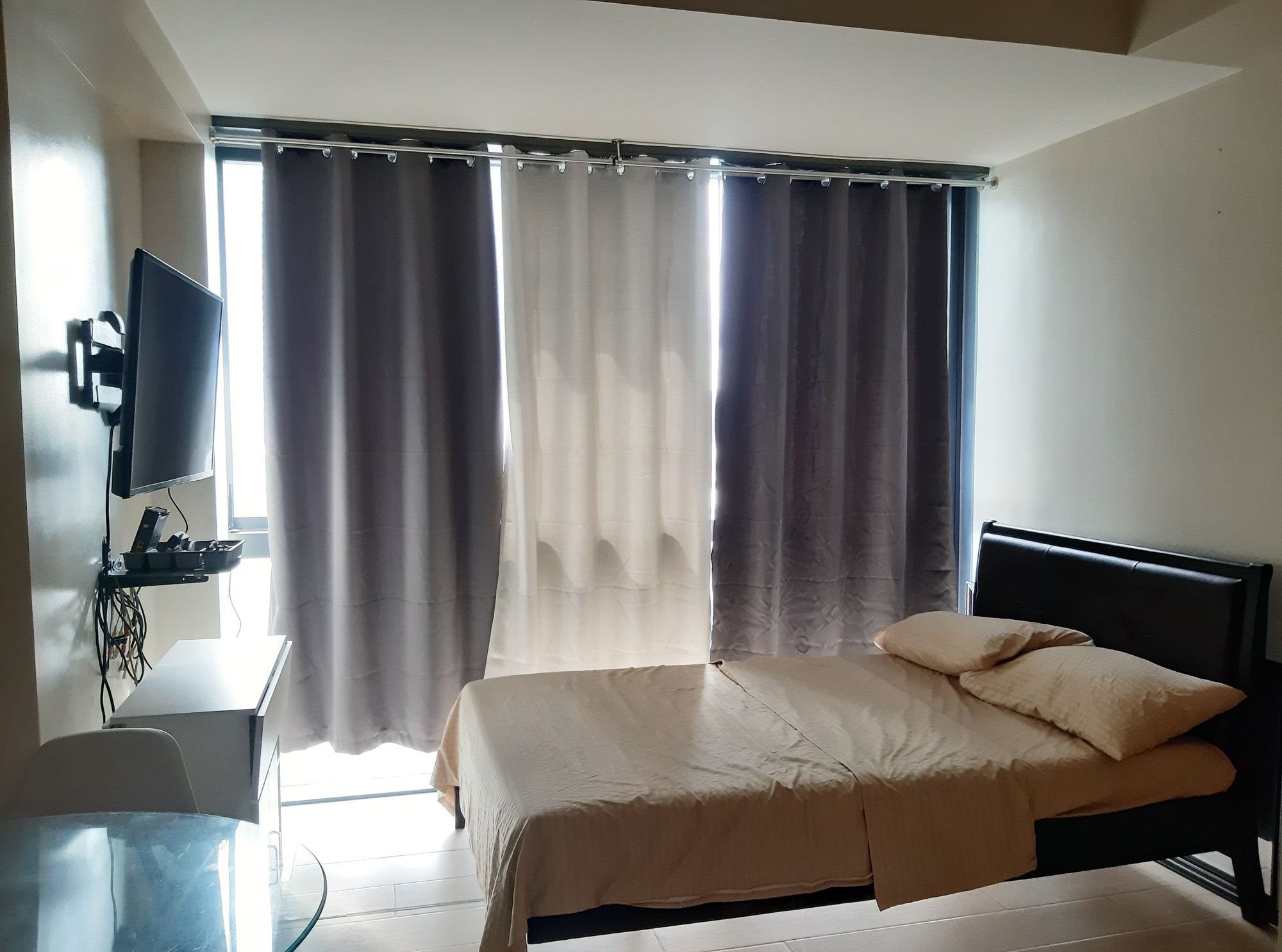 For Rent Studio Unit in Eastwood City Libis QC05