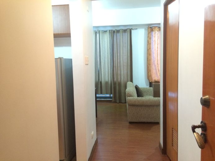 Eastwood City Affordable Condo Unit for Rent01