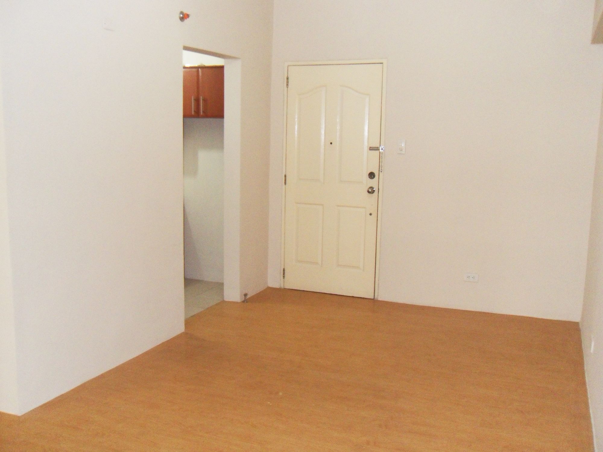 Affordable Bare Studio Condo unit for Rent in Eastwood City05
