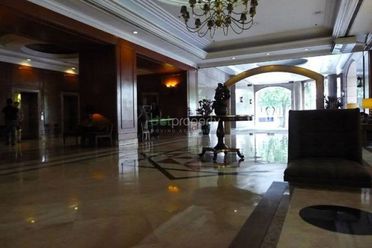 "1 Bedroom For Rent in One Lafayette Square, Makati City."02