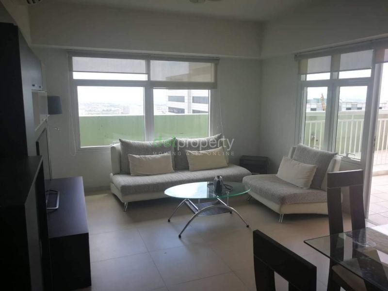 Two Serendra 2-Bedroom Condo for Rent.03