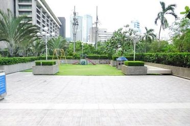 Makati Tuscany 2-Bedroom Condo for Sale.02