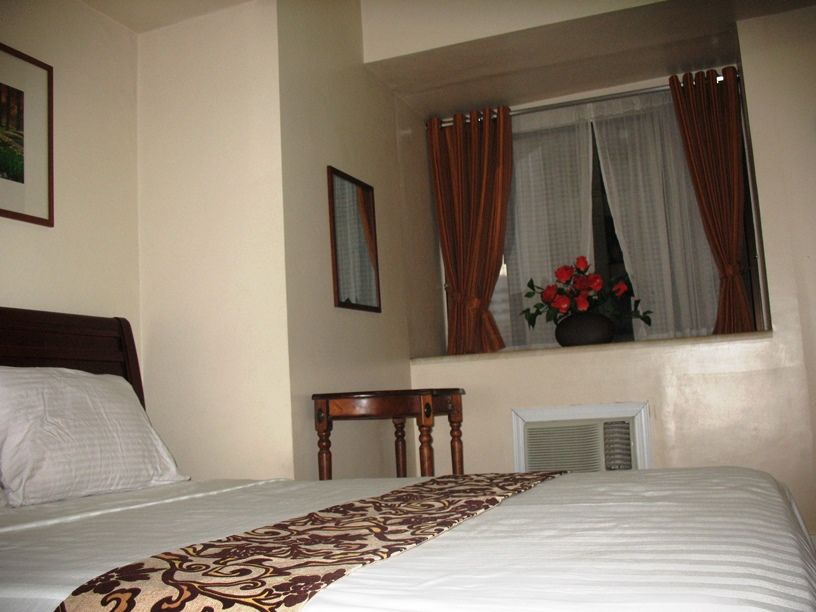 Eastwood City Affordable 2br Furnished for Rent05