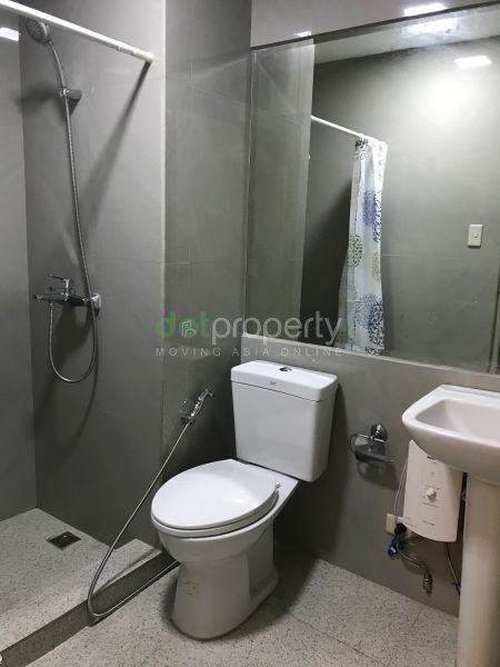 Manhattan Square 2-Bedroom Condo for Rent.04