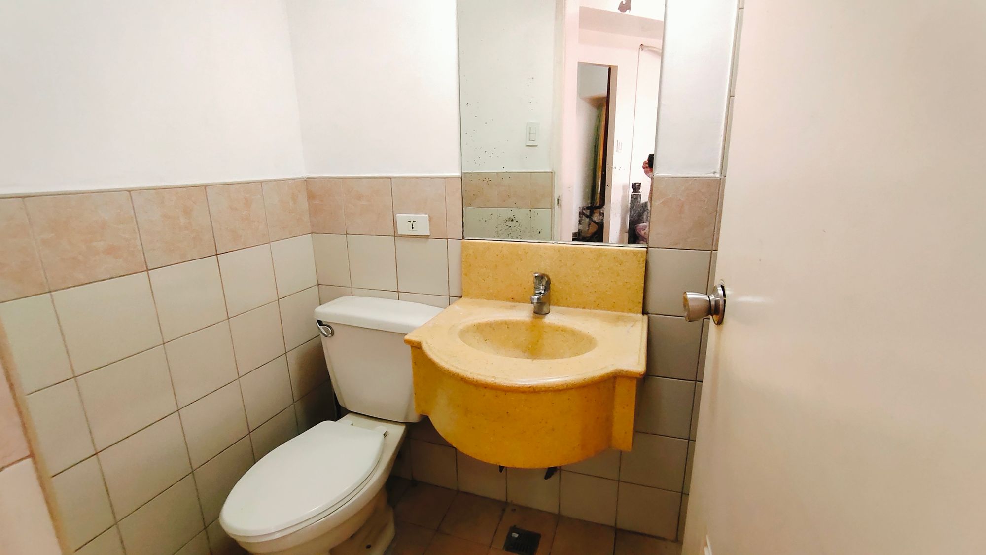 Eastwood City Studio Semi Furnished for Rent03