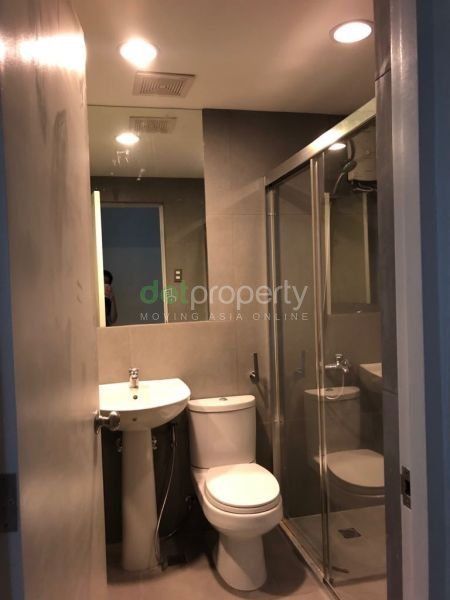 "Condominium For Rent in W Tower, Taguig City."03