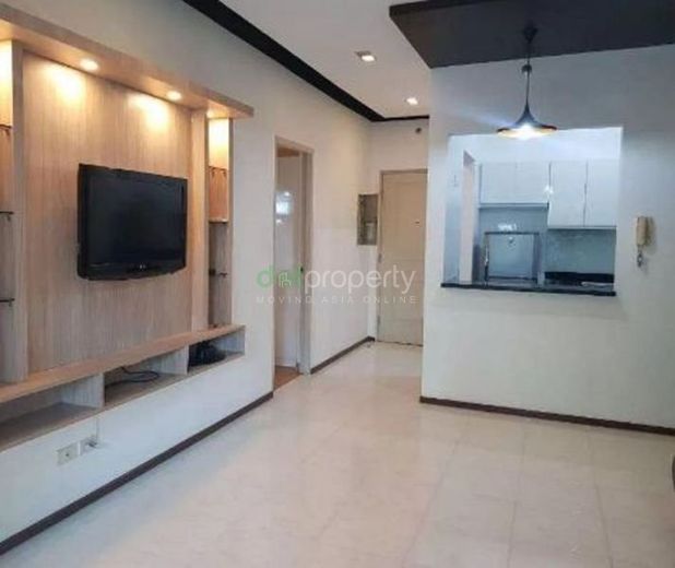 "Condominium For Rent in Two Serendra, Taguig City."01