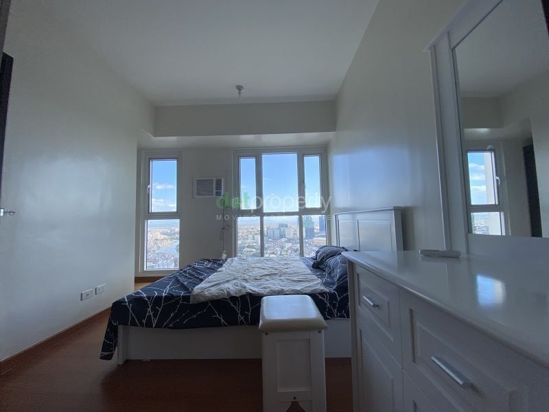 Axis Residences 2-Bedroom Condo for Rent.04