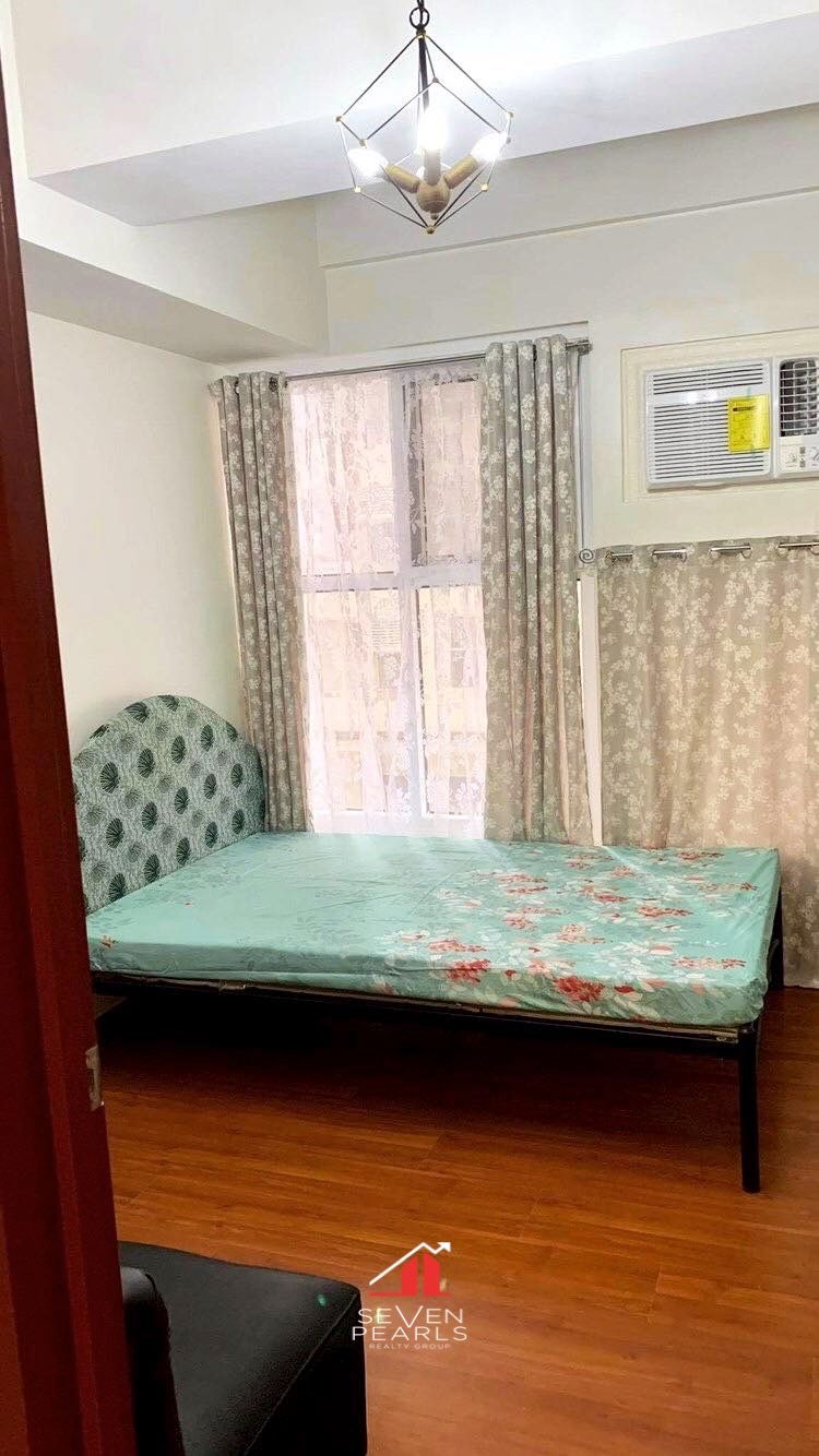 Studio Unit Paseo De Roces l For Lease09