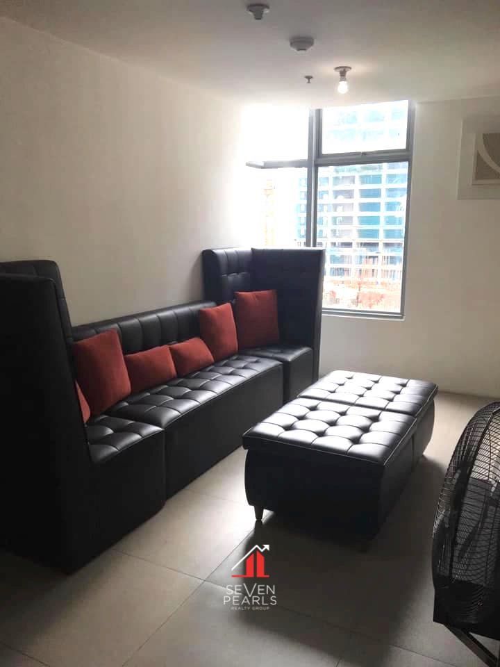1BR Penthouse Unit Antel Serenity Suites I For Lease08