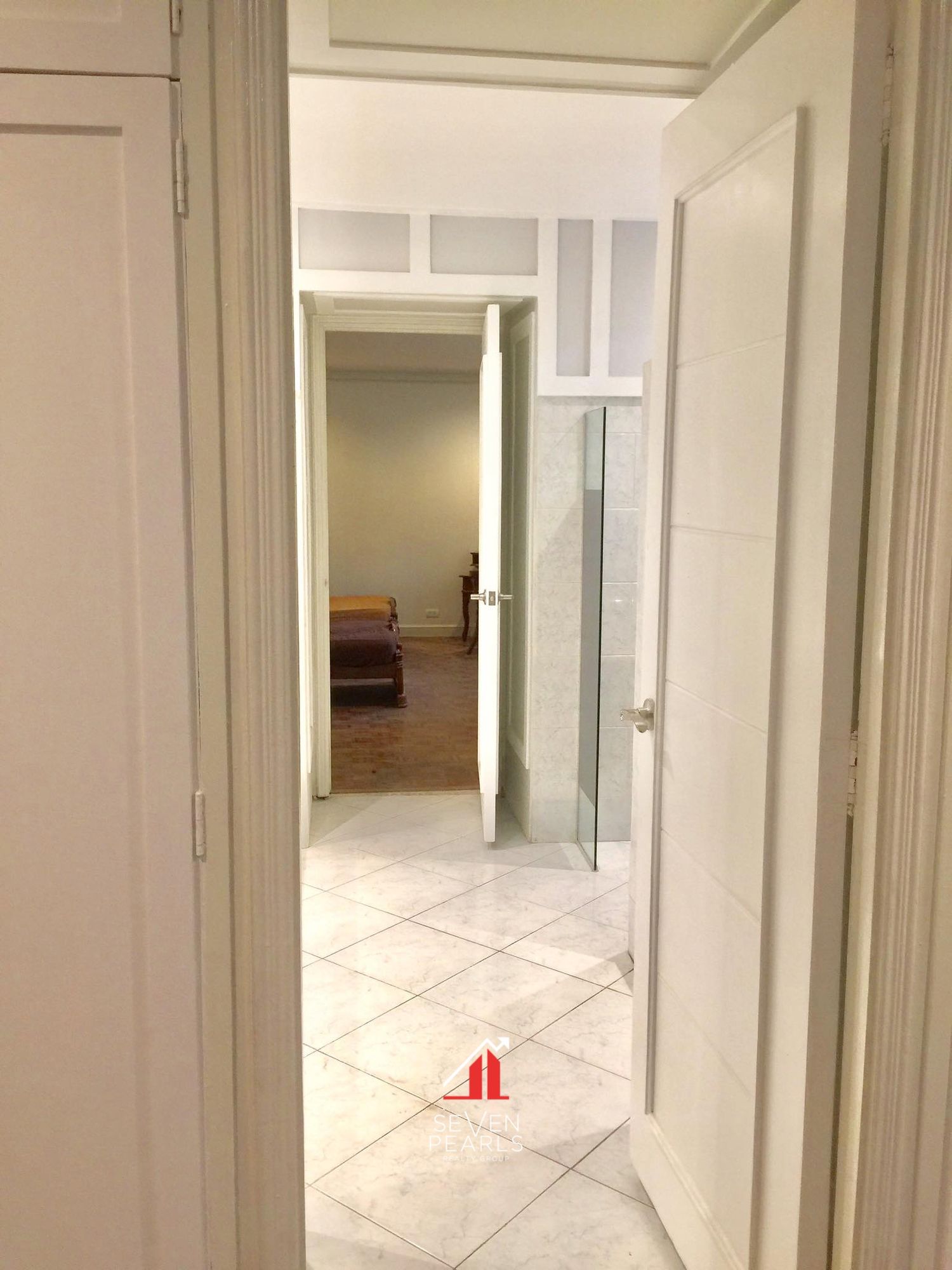 4BR House & Lot Dasmarinas Village I For Lease03