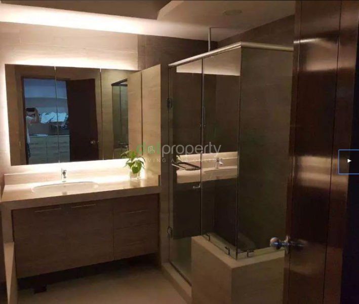 Condominium For Rent in The Residences at Greenbelt.03