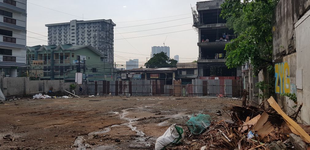 Lot for rent near edsa st. mary corner new york ave cubao Q.C. 900 sqm04