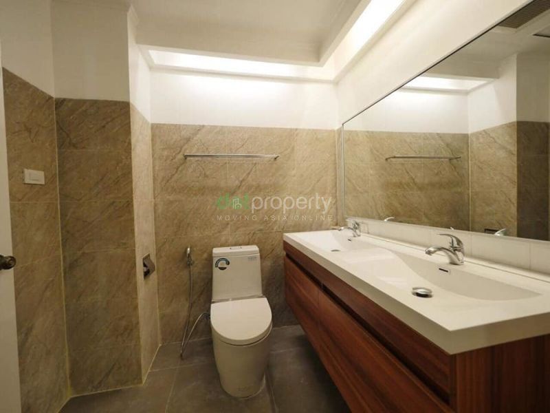 2 Bedroom Condo for Rent in Three Salcedo Place.03