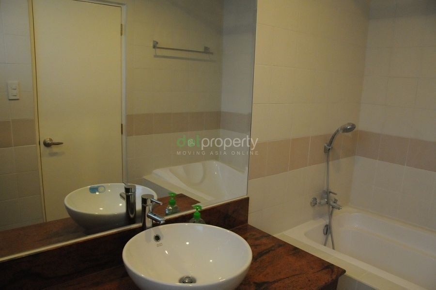 "Condominium For Rent in Bellagio 2, Taguig BGC."03