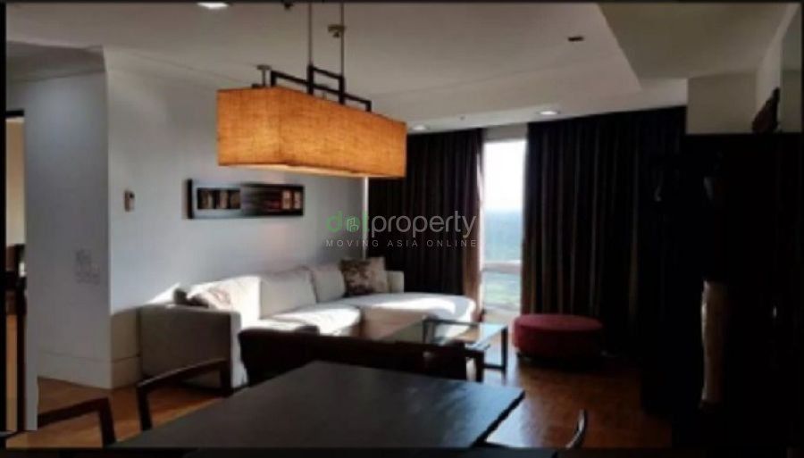 One Mckinley Place 2-Bedroom Condo for Rent.03