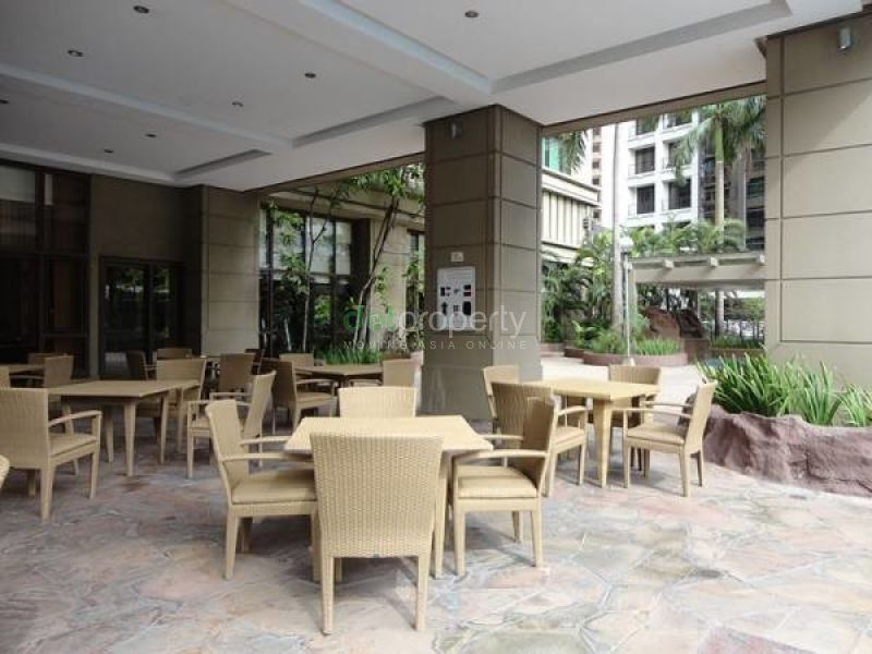 "2 Bedroom, For Rent in Shang Grand Tower, Makati City."04