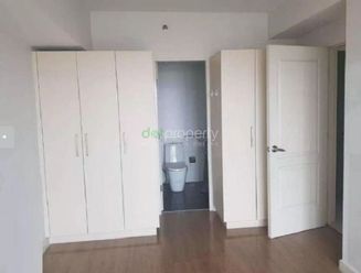 Two Serendra 2-Bedroom Condo for Rent.02