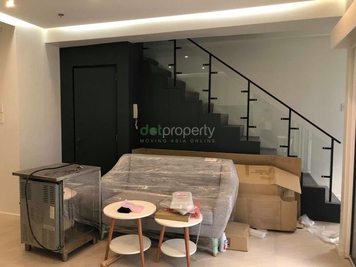 "Condominium For Rent in W Tower, Taguig City."01
