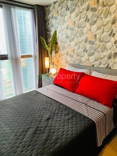 Uptown Ritz 2-Bedroom Condo for Rent.01
