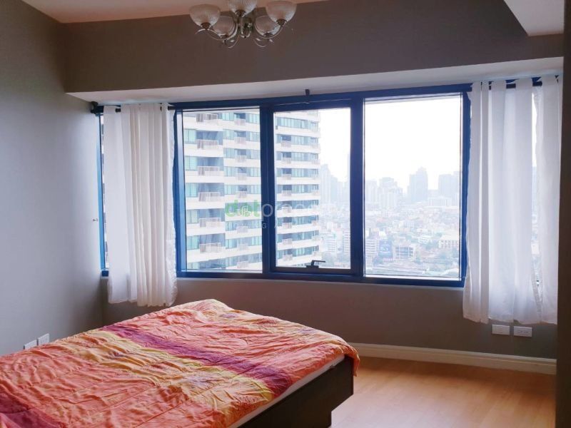 "Condominium For Rent in One Rockwell West, Makati City."04