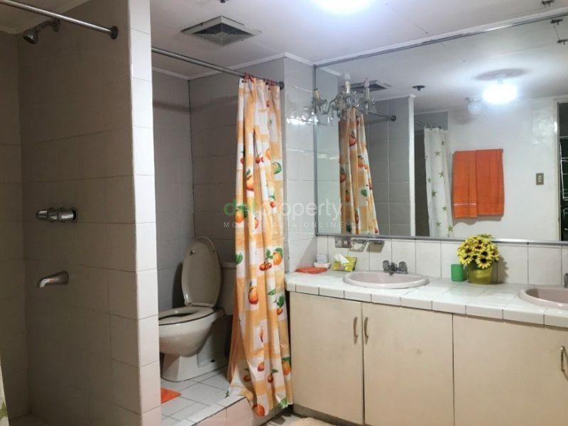 "Condominium for RENT in The Ritz Towers, Makati City."03