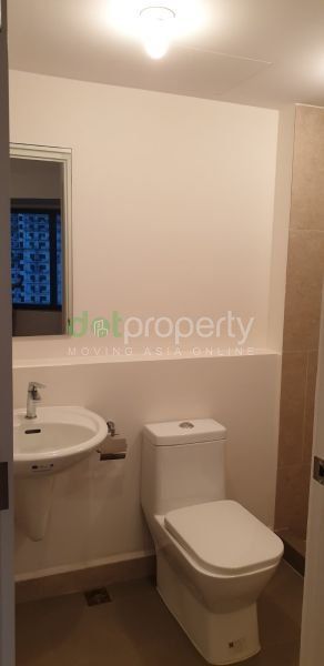 The Rise Makati 1-Bedroom Condo for Rent.03