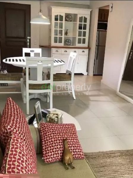 TWo Serendra 1-Bedroom Condo for Rent.04