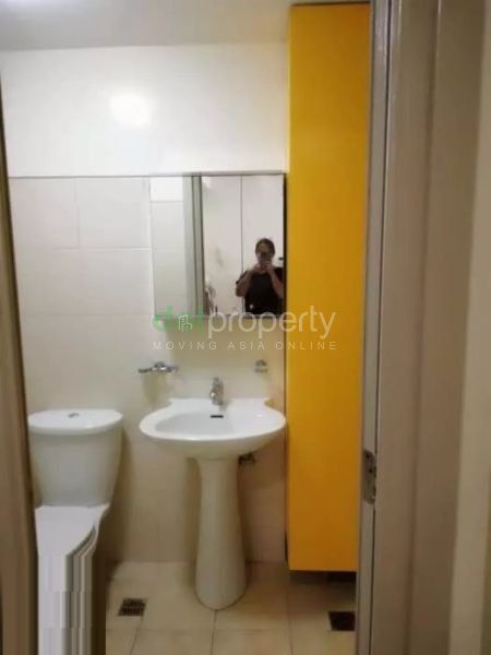 One Pacific Place 1-Bedroom Condo for Rent.04