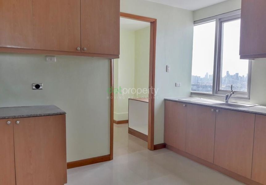 Swire Elan Suites (Penthouse) 3-Bedroom with Parking Condo for Rent.04