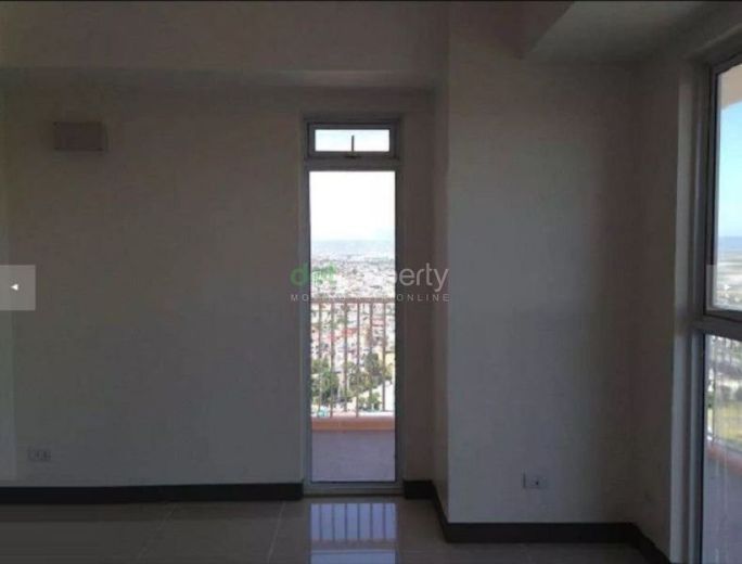The Venice Luxury Residences 1-Bedroom Condo for Rent.01