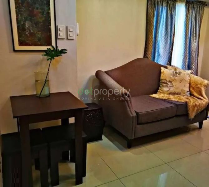 "Condominium For Rent in Fort Victoria, Taguig City."04