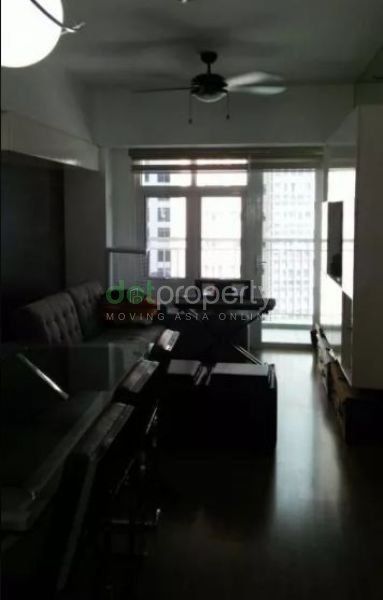 Two Serendra 1-Bedroom Condo for Rent.04