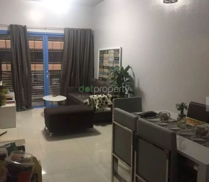 "Condominium For Rent in Two Central, Makati City."04